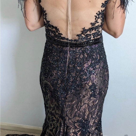 Mac Duggal dress size 10 - Picture 5 of 13